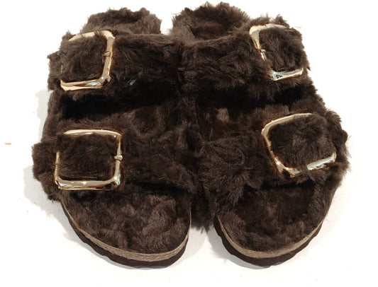 RIVER WOODS - BEYONCE BRUIN