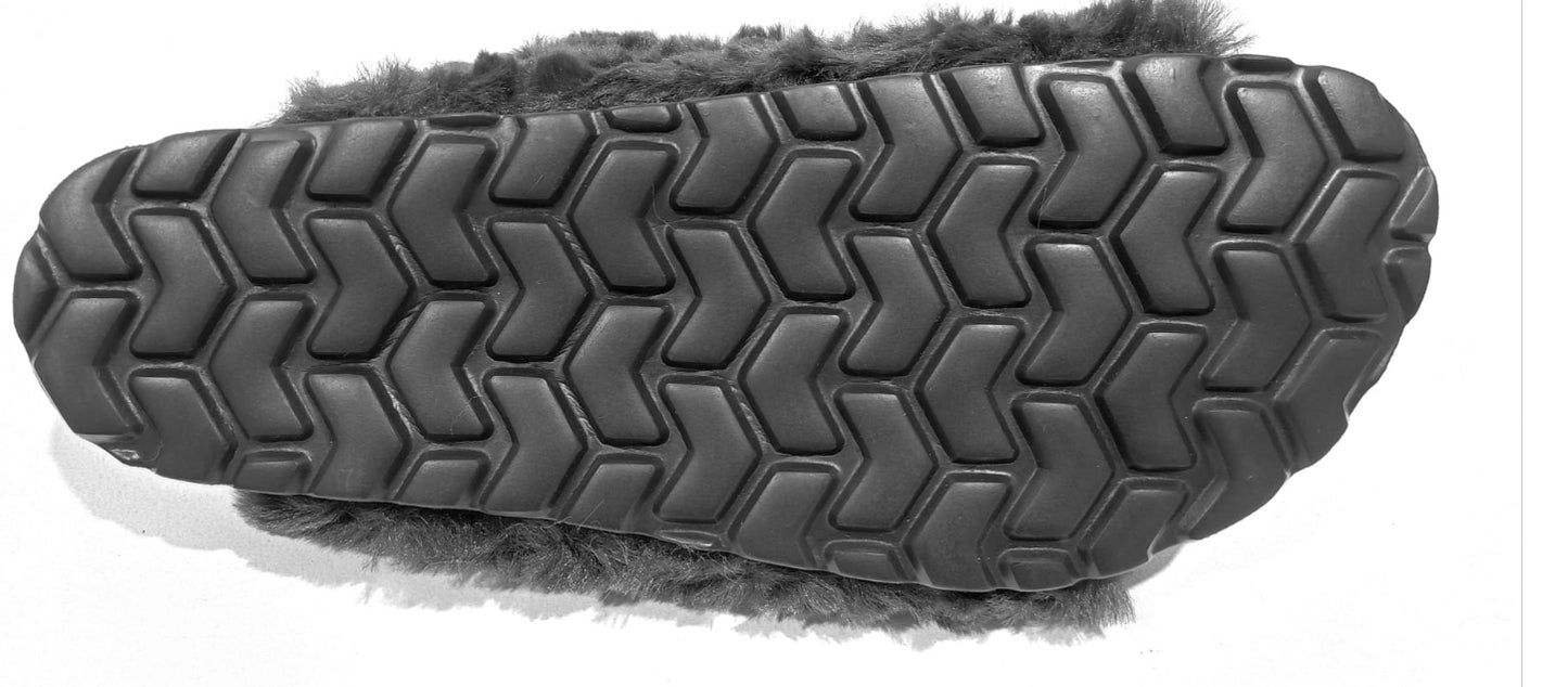 RIVER WOODS - BEYONCE BRUIN