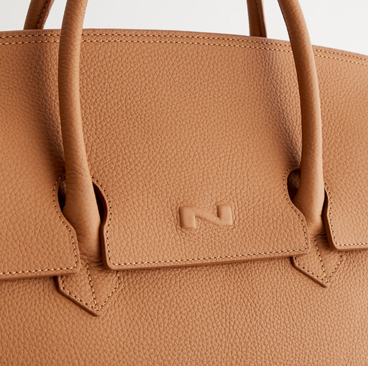 NATHAN BAUME - N242-00-02 CLARA SETTER