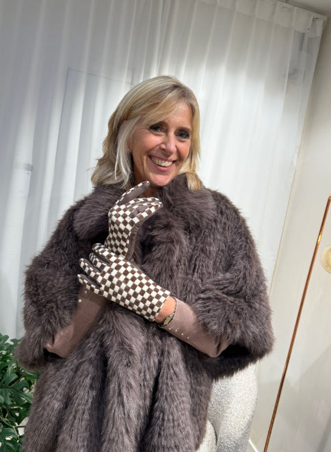 SOPHIE - Cape fake fur