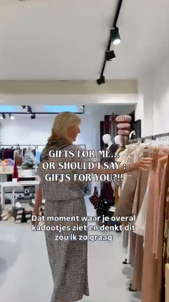 SOPHIE : GIGUE - HIFI 234 BRUNETTE