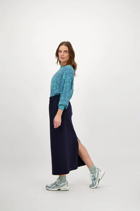 HAMPTON BAYS - TEAH 3069 NAVY PEONY