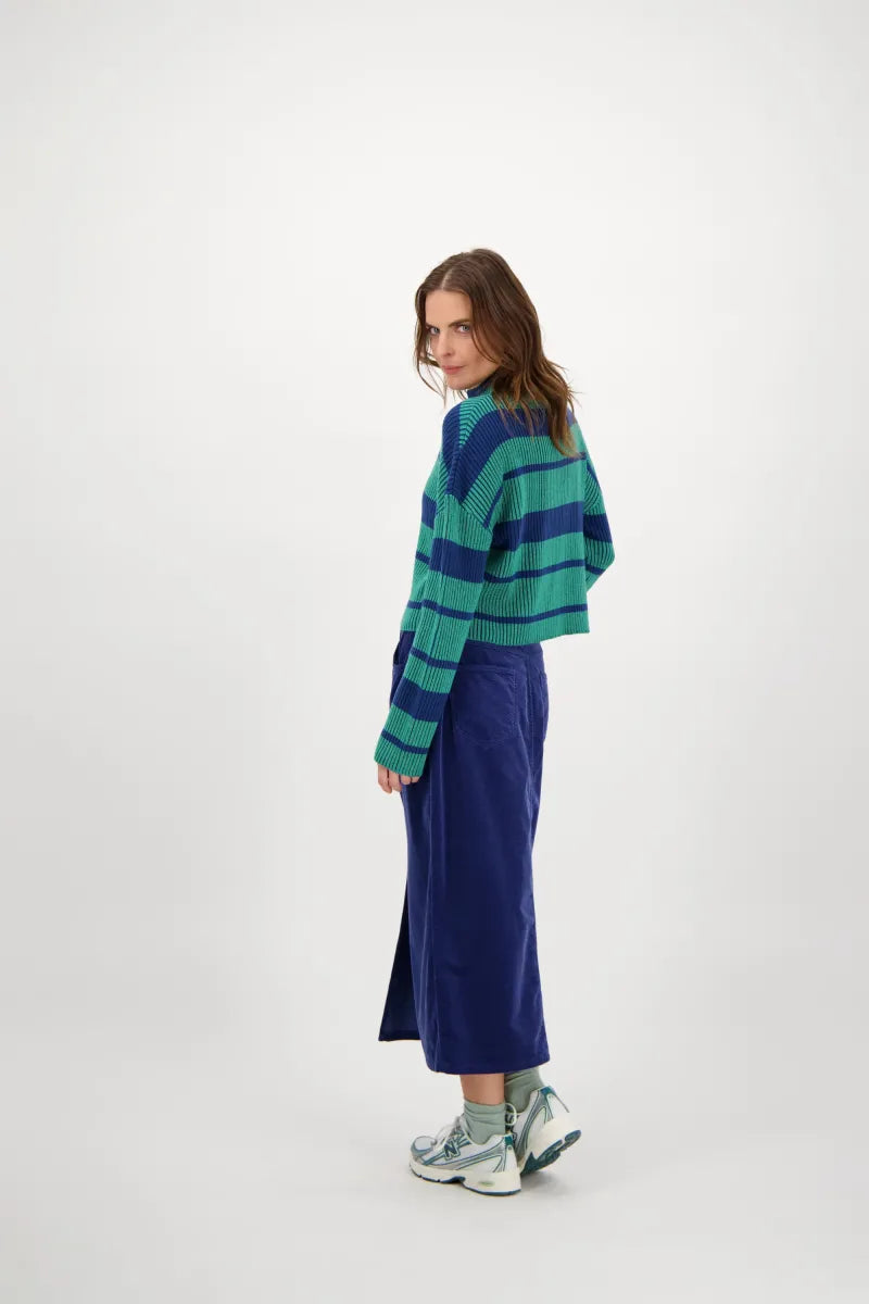 HAMPTON BAYS - TEAH 3069 NAVY PEONY