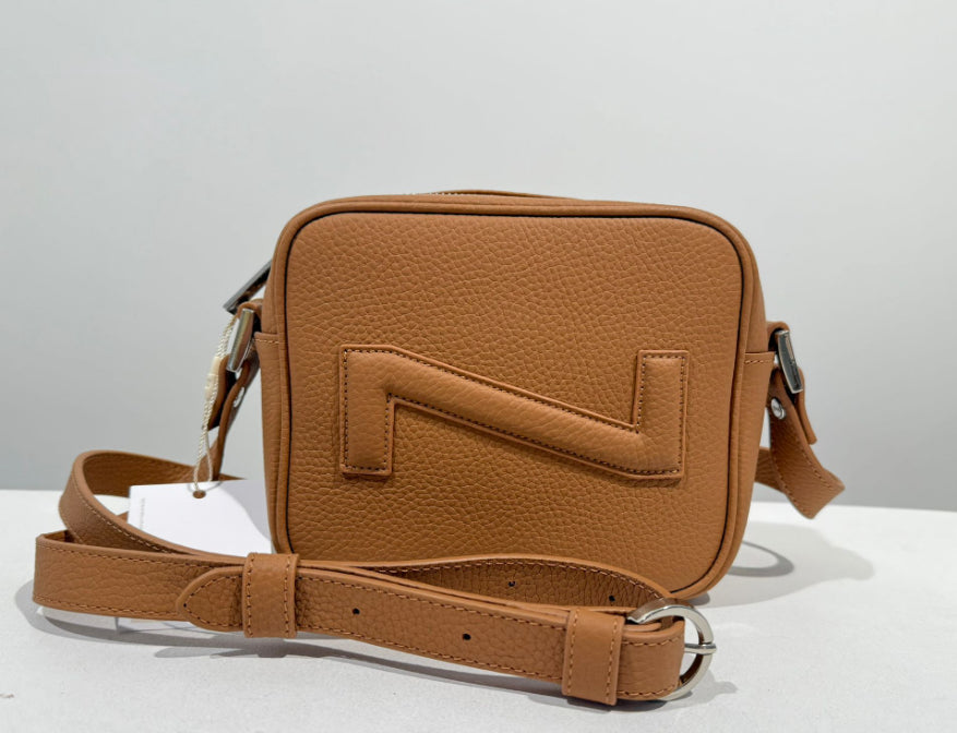 NATHAN BAUME - N241-1050