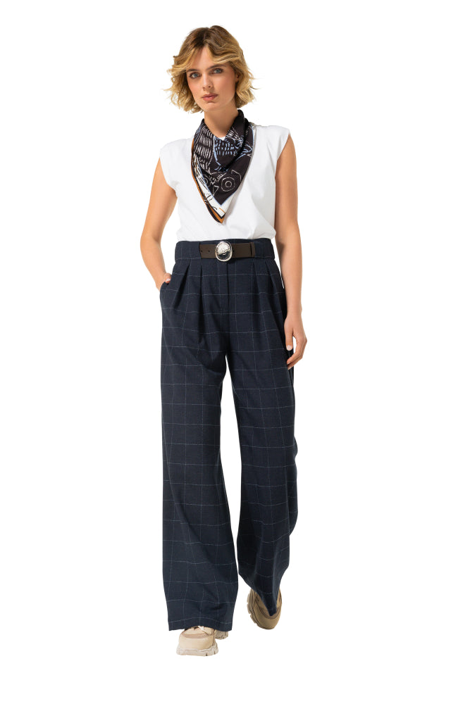 CAROLINE BISS - 4590/21