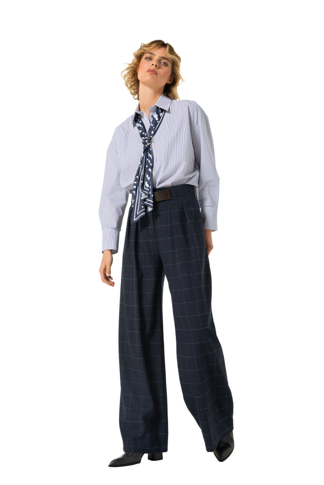 CAROLINE BISS - 4590/21