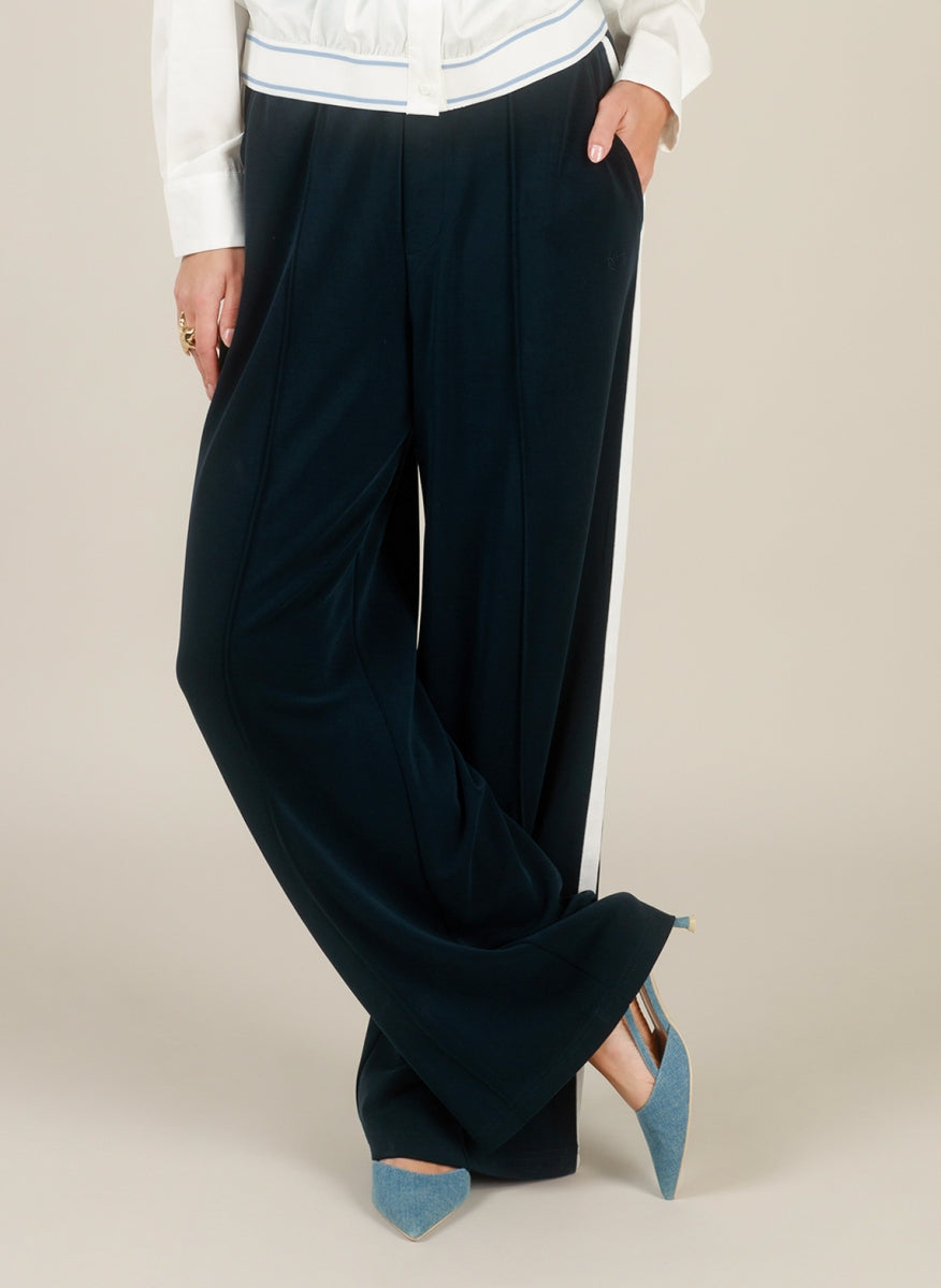 YEST/YESTA - 0006094 NAVY/OFF WHITE
