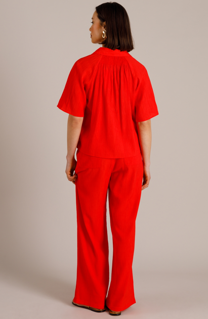 YEST/YESTA -0006292 HOT RED