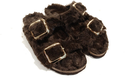 RIVER WOODS - BEYONCE BRUIN