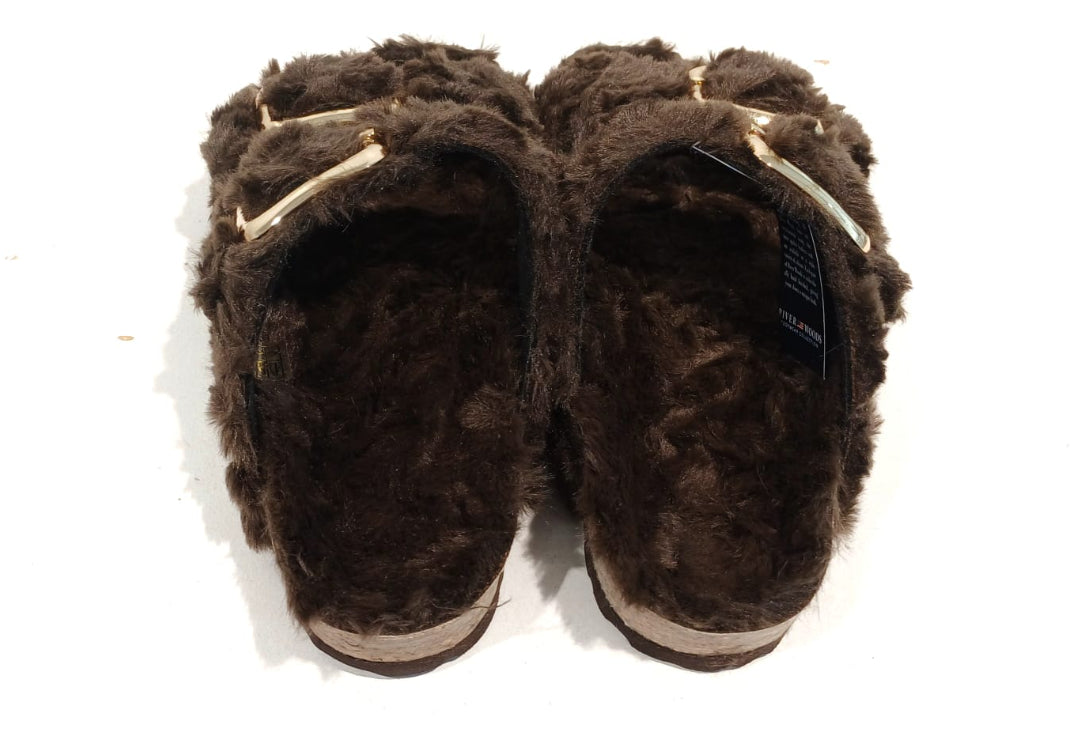 RIVER WOODS - BEYONCE BRUIN