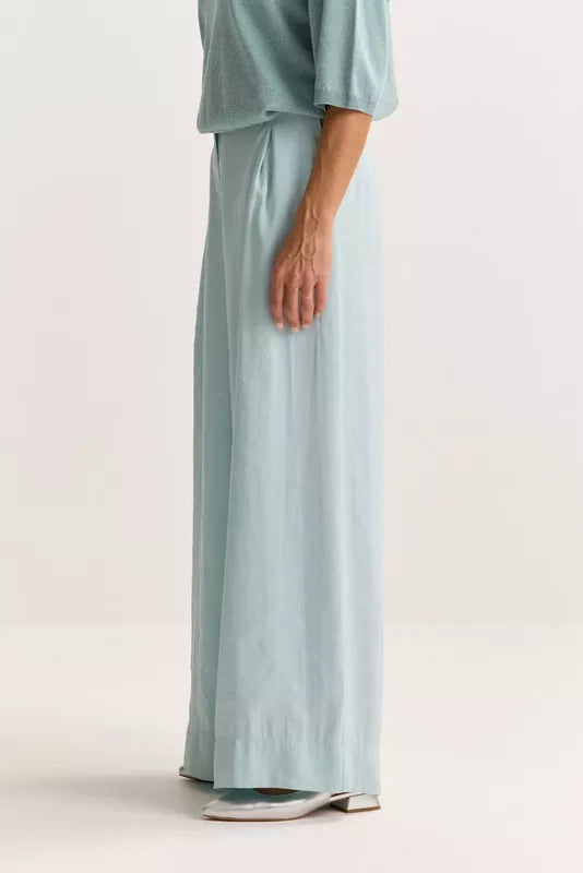 MAYERLINE - CARINA PALE BLUE