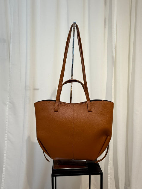 SCHOUDERTAS - SOPHIE | COGNAC KORRELLEDER