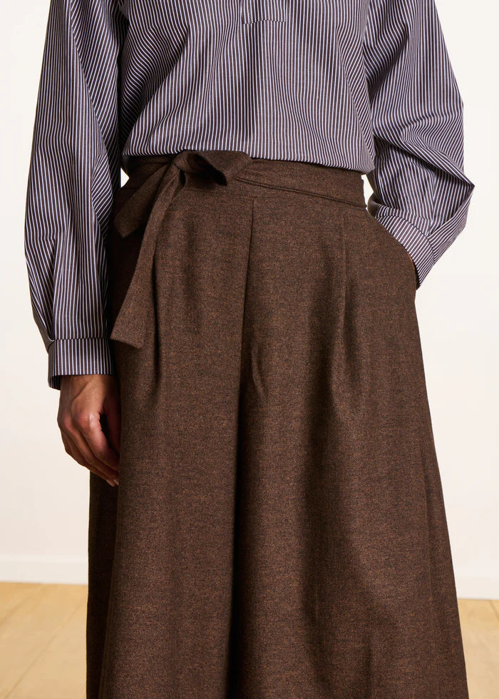 LA FEE MARABOUTEE - DACTUS BRUN