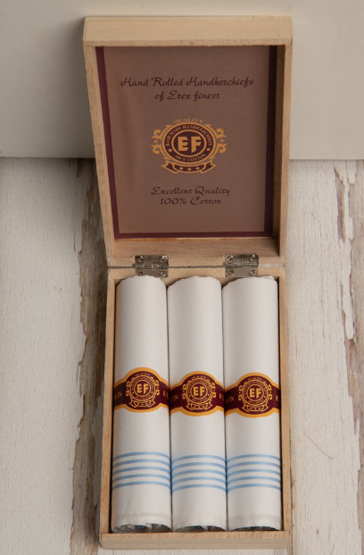 ETEX - HERENZAKDOEKEN HOUTEN DOOS M58 H2