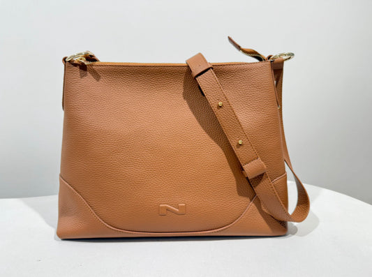 NATHAN BAUME 222-05-20 VICTORIA. SOPHIA