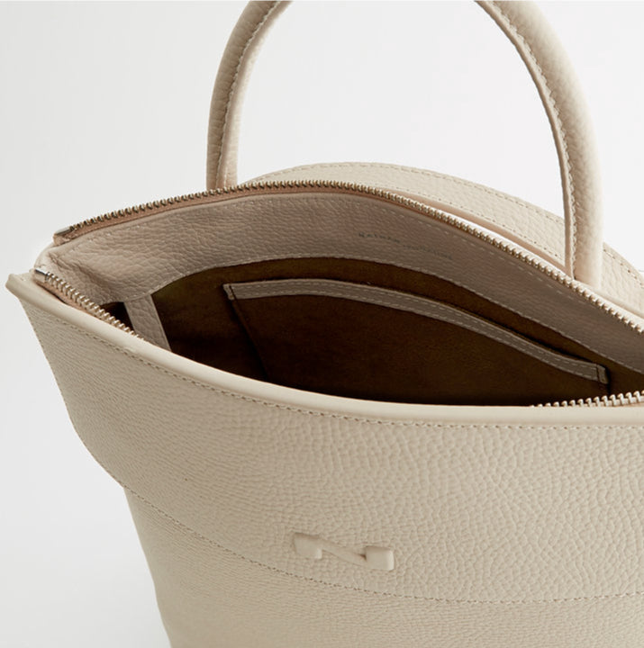 NATHAN BAUME - CASSANDRA