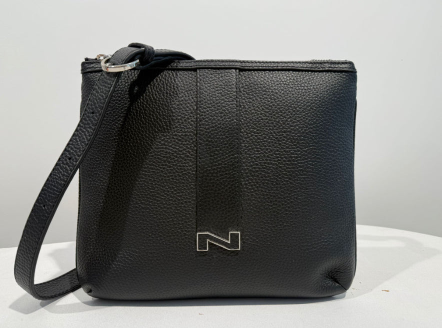 Nathan Baume N232-1108 cricket gr city