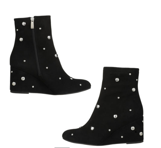 CAROLINE BISS -4379/10