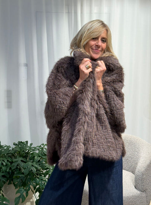 SOPHIE -  Cape fake fur